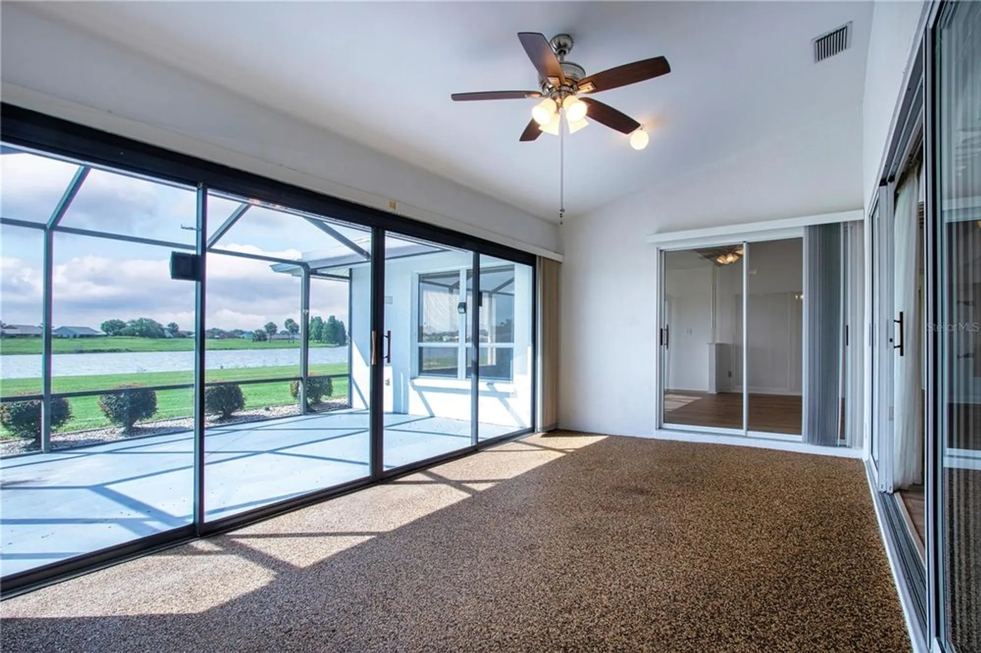 Property Slideshow image 11 of 60 | 2016 new bedford dr, Sun City Center, FL, 33573