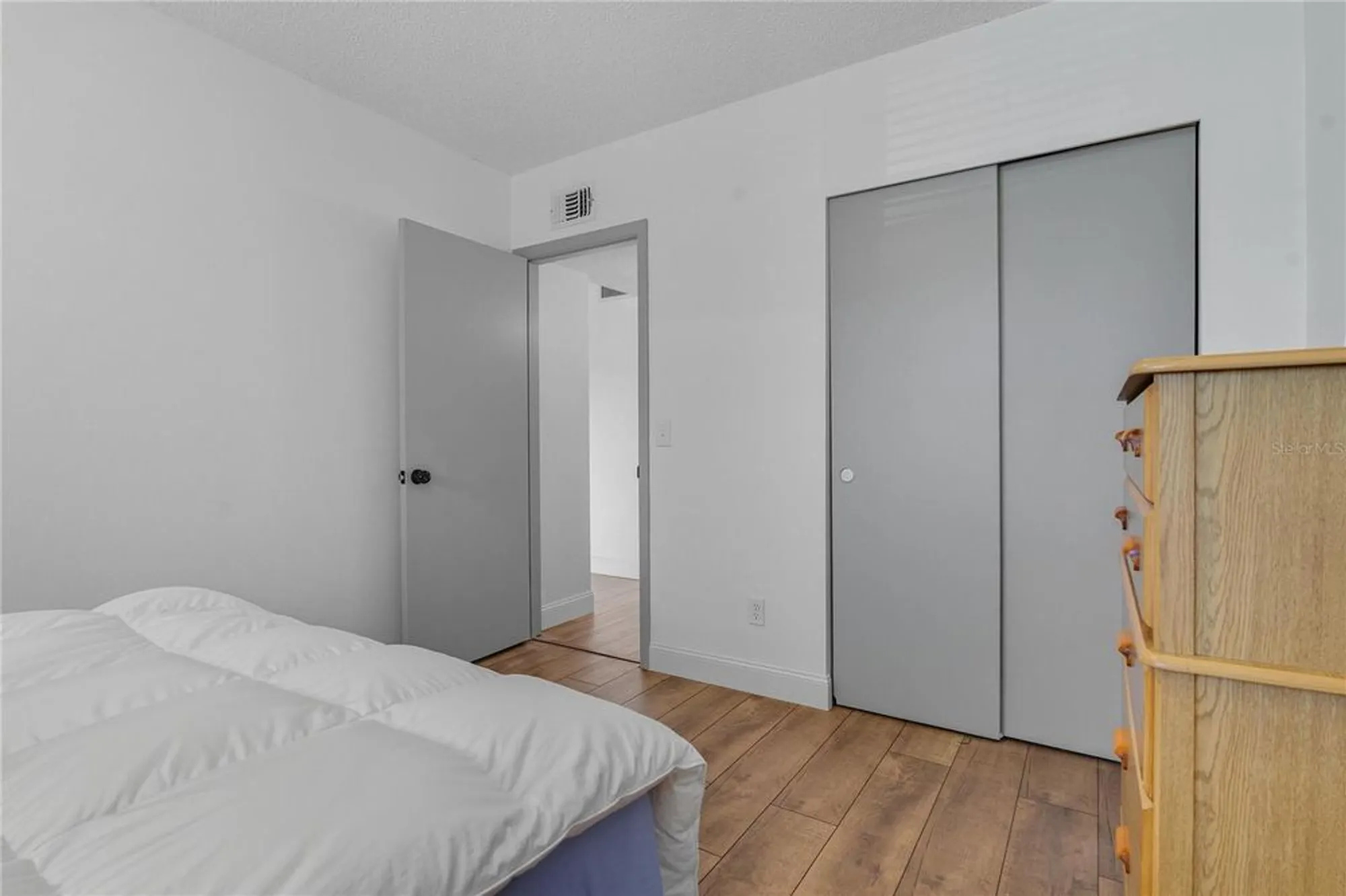 Property Slideshow image 25 of 40 | 2257 world parkway blvd 61, Clearwater, FL, 33763