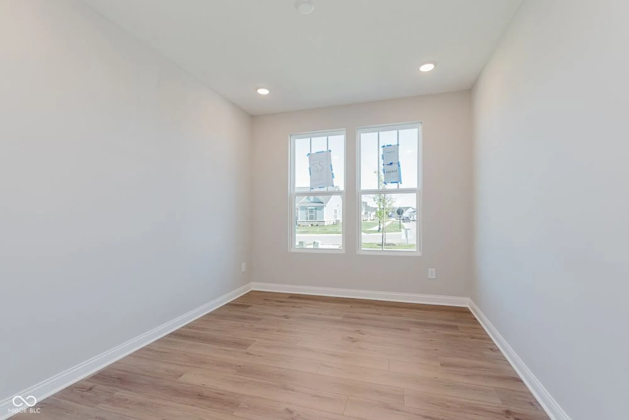 Property Slideshow image 18 of 33 | 774 daisy st, Greenwood, IN, 46143