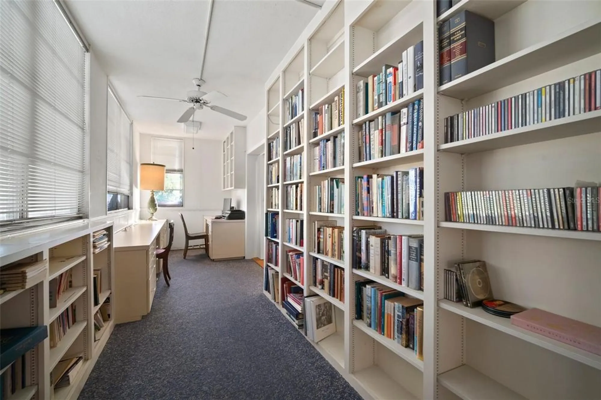 Property Slideshow image 16 of 25 | 2405 s ardson pl 303a, Tampa, FL, 33629