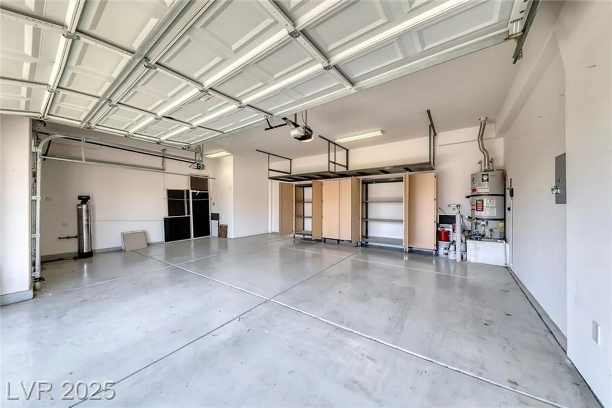 Property Slideshow image 24 of 43 | 2608 savannah springs ave, Henderson, NV, 89052