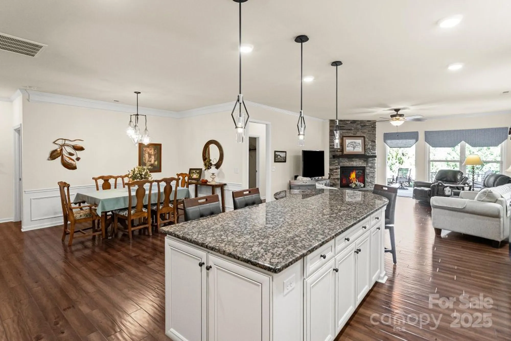 Property Slideshow image 11 of 44 | 673 birchway dr, Fort Mill, SC, 29715