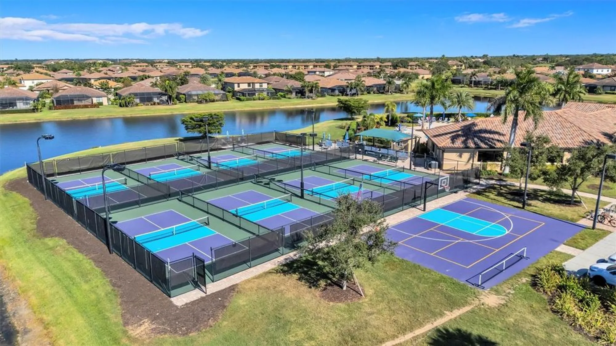 Property Slideshow image 37 of 54 | 8007 river preserve dr, Bradenton, FL, 34212