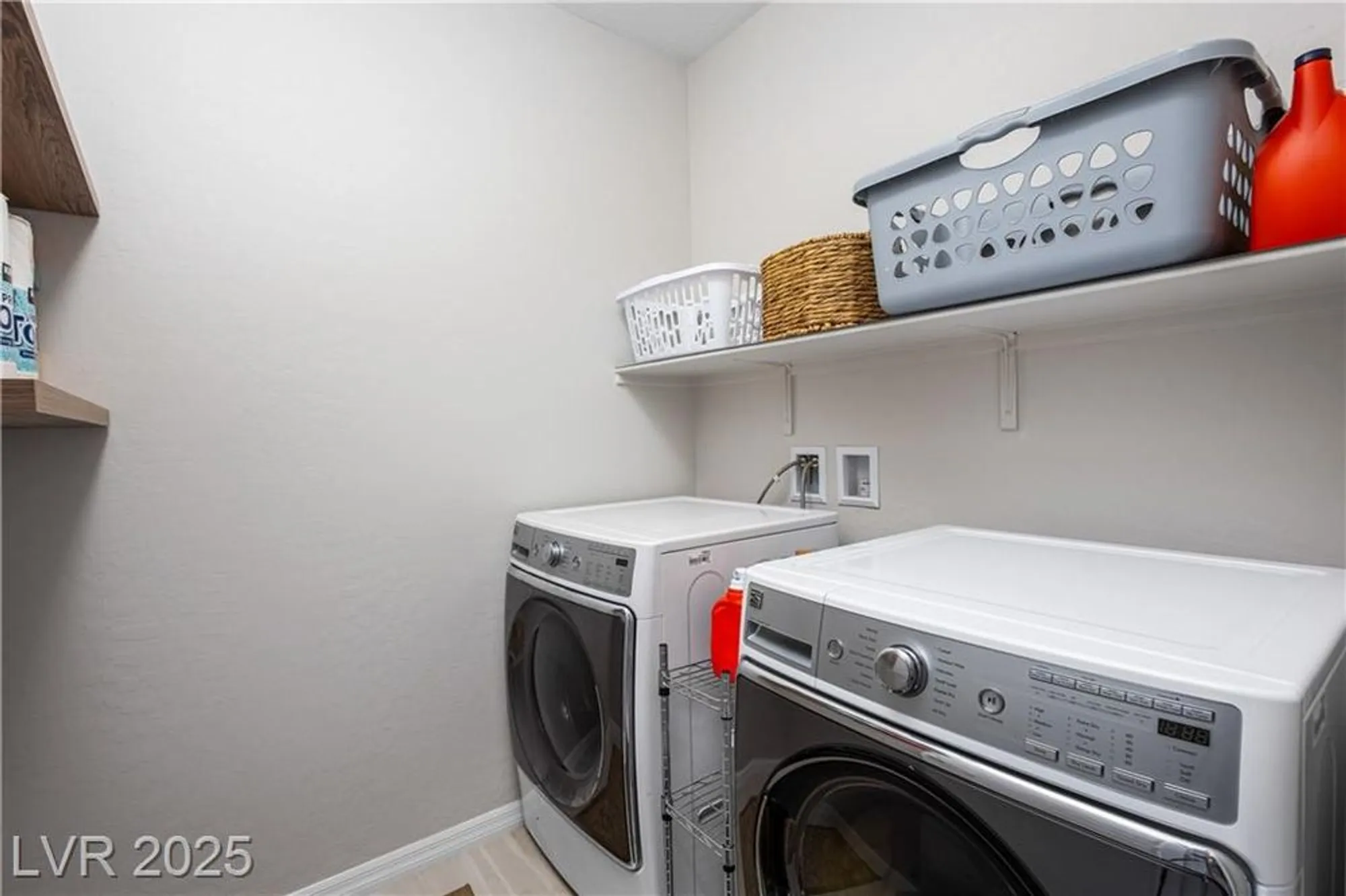 Property Slideshow image 20 of 22 | 1129 calico rdg, Mesquite, NV, 89034