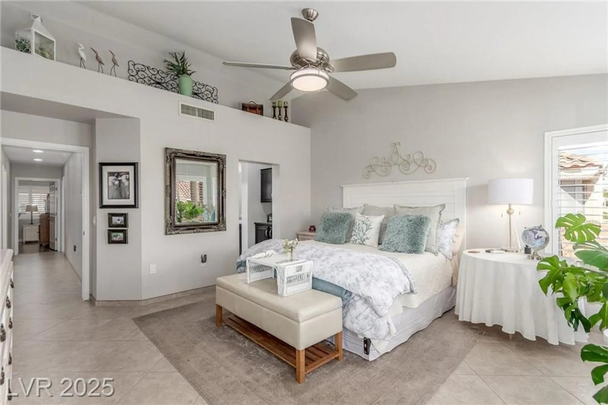 Property Slideshow image 2 of 30 | 2456 desert glen dr, Las Vegas, NV, 89134