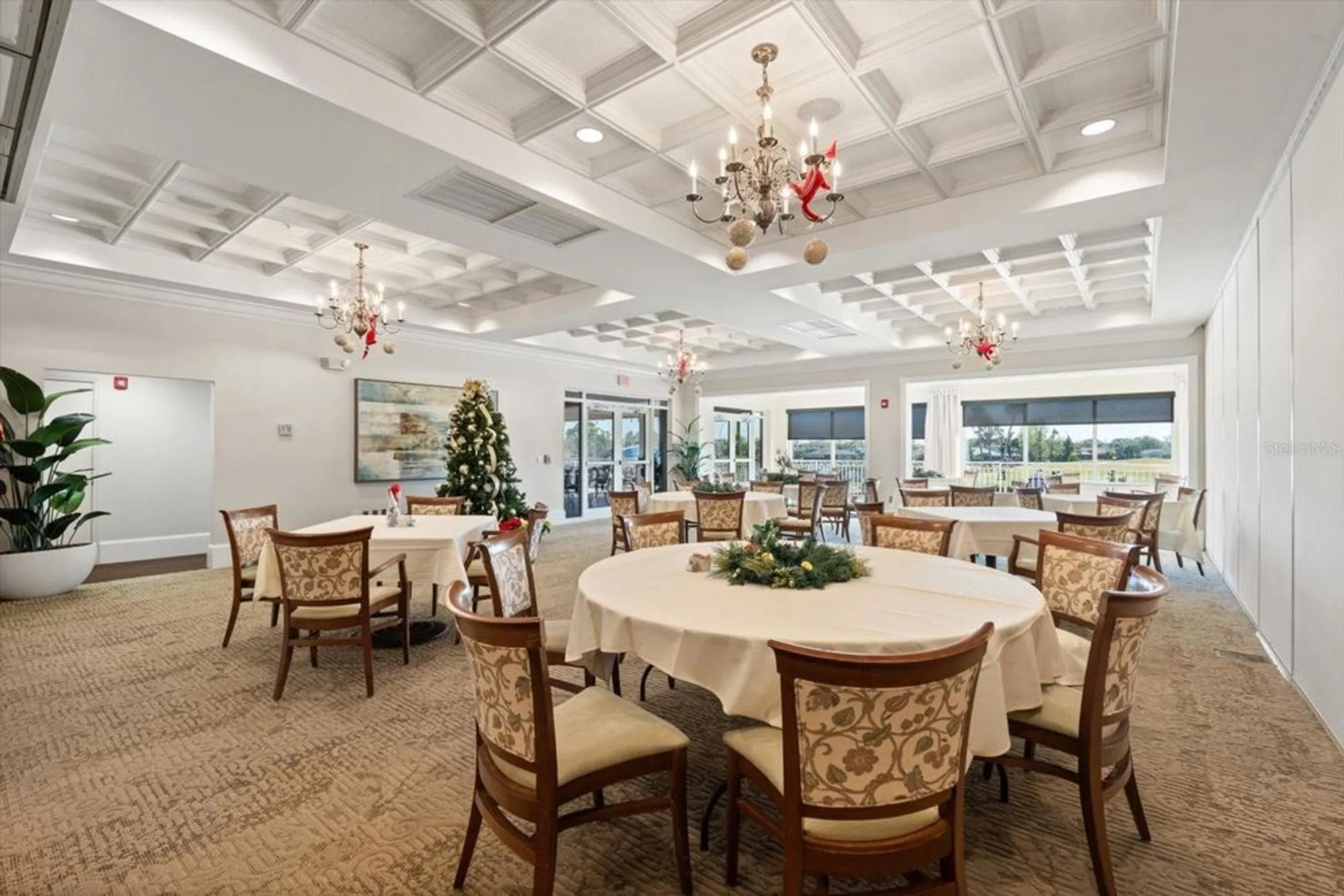 Property Slideshow image 34 of 67 | 6908 drewrys blf apt 711, Bradenton, FL, 34203