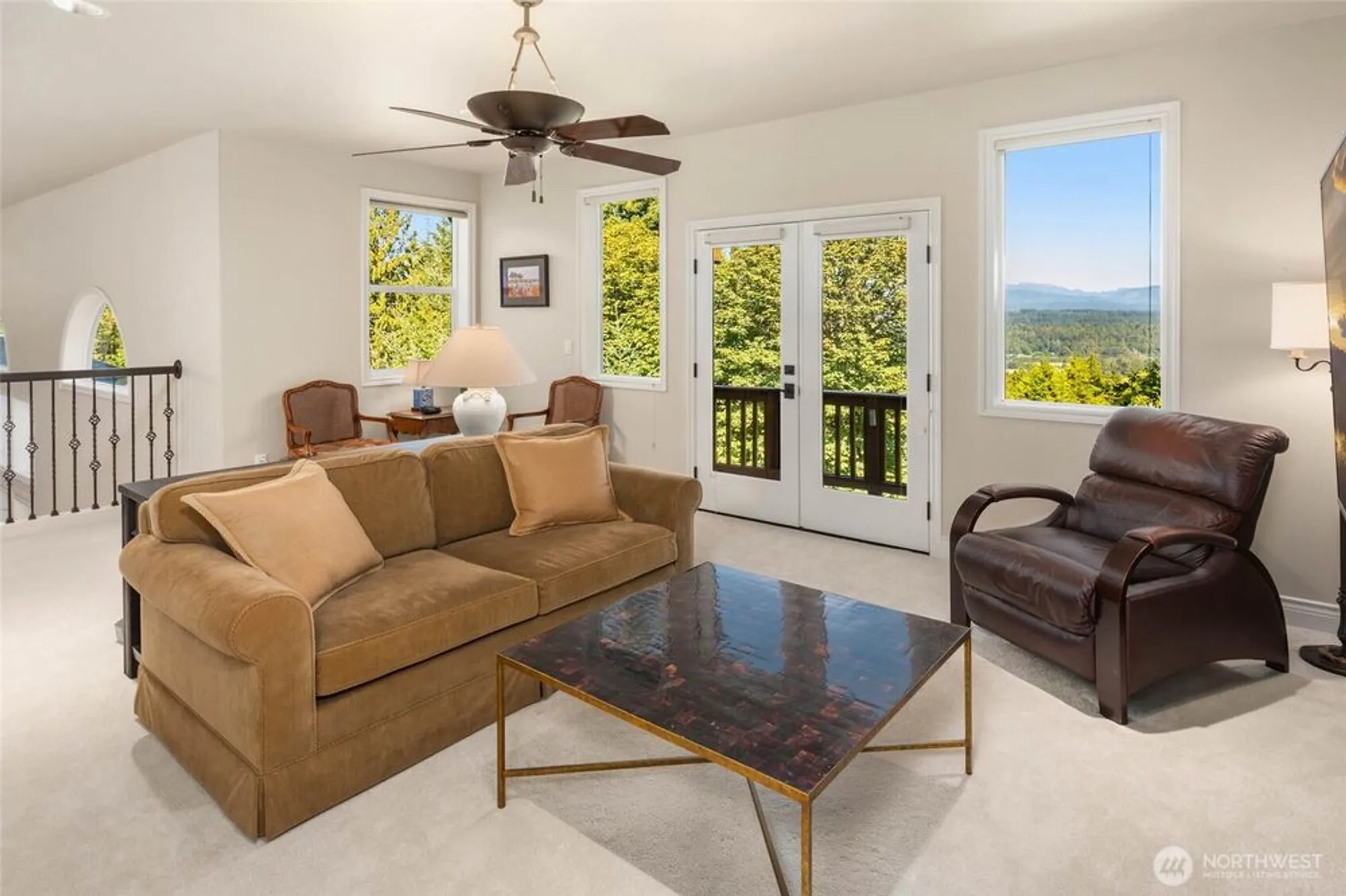 Property Slideshow image 26 of 38 | 12438 243rd pl, Redmond, WA, 98053