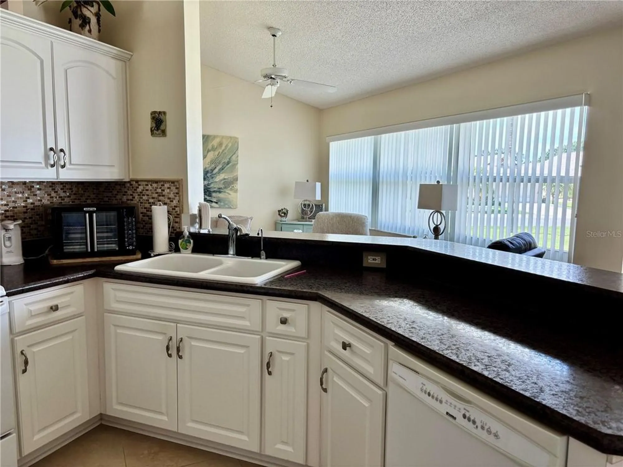 Property Slideshow image 12 of 35 | 2002 e del webb blvd, Sun City Center, FL, 33573
