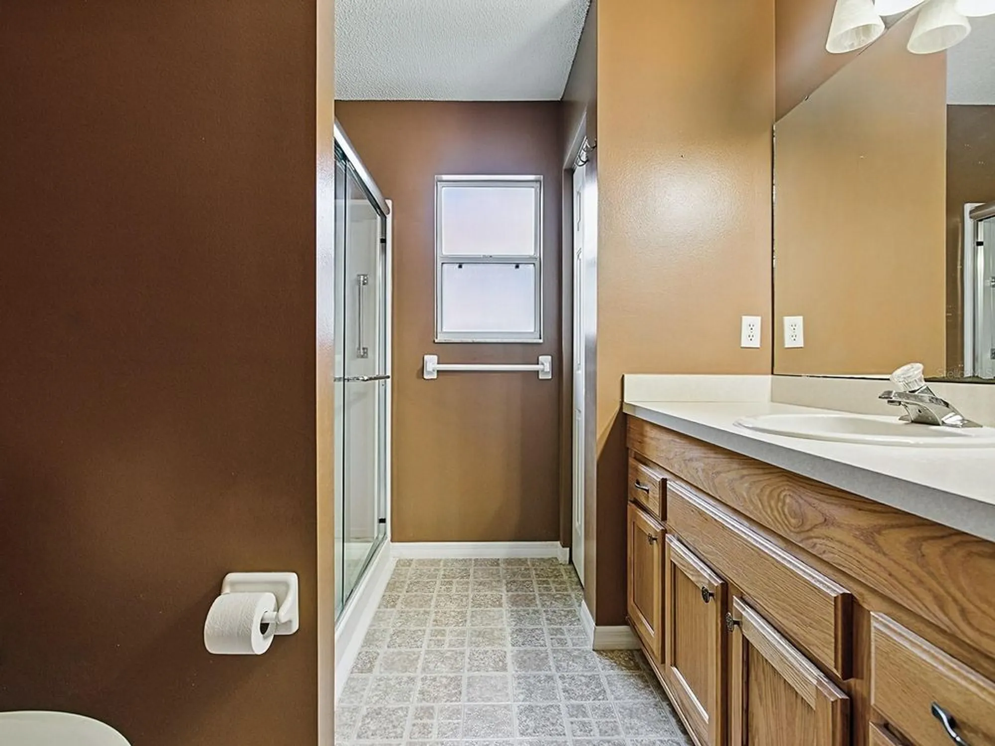 Property Slideshow image 16 of 38 | 409 westwood dr, Leesburg, FL, 34748