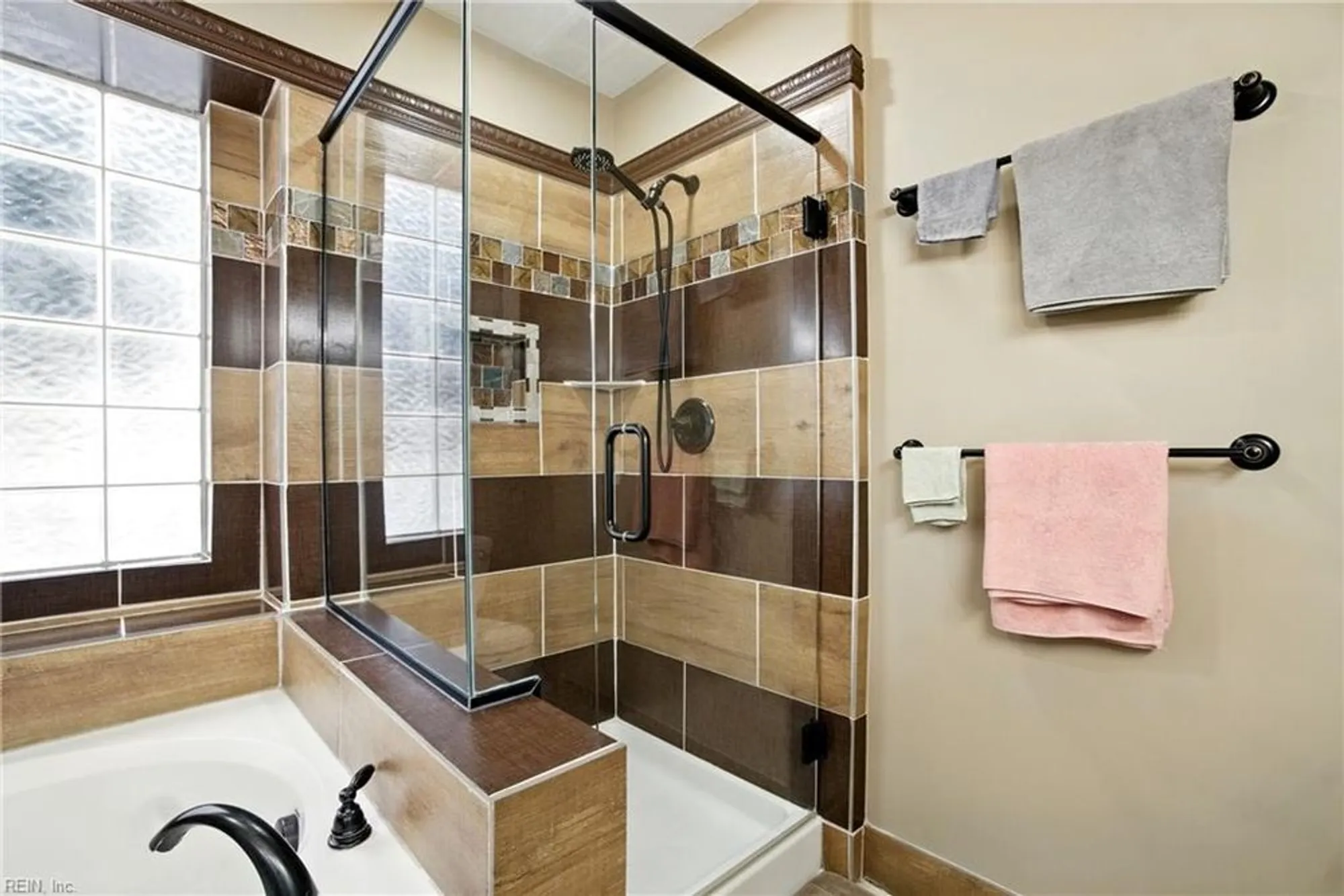 Property Slideshow image 29 of 46 | 809 mason ct, Chesapeake, VA, 23320