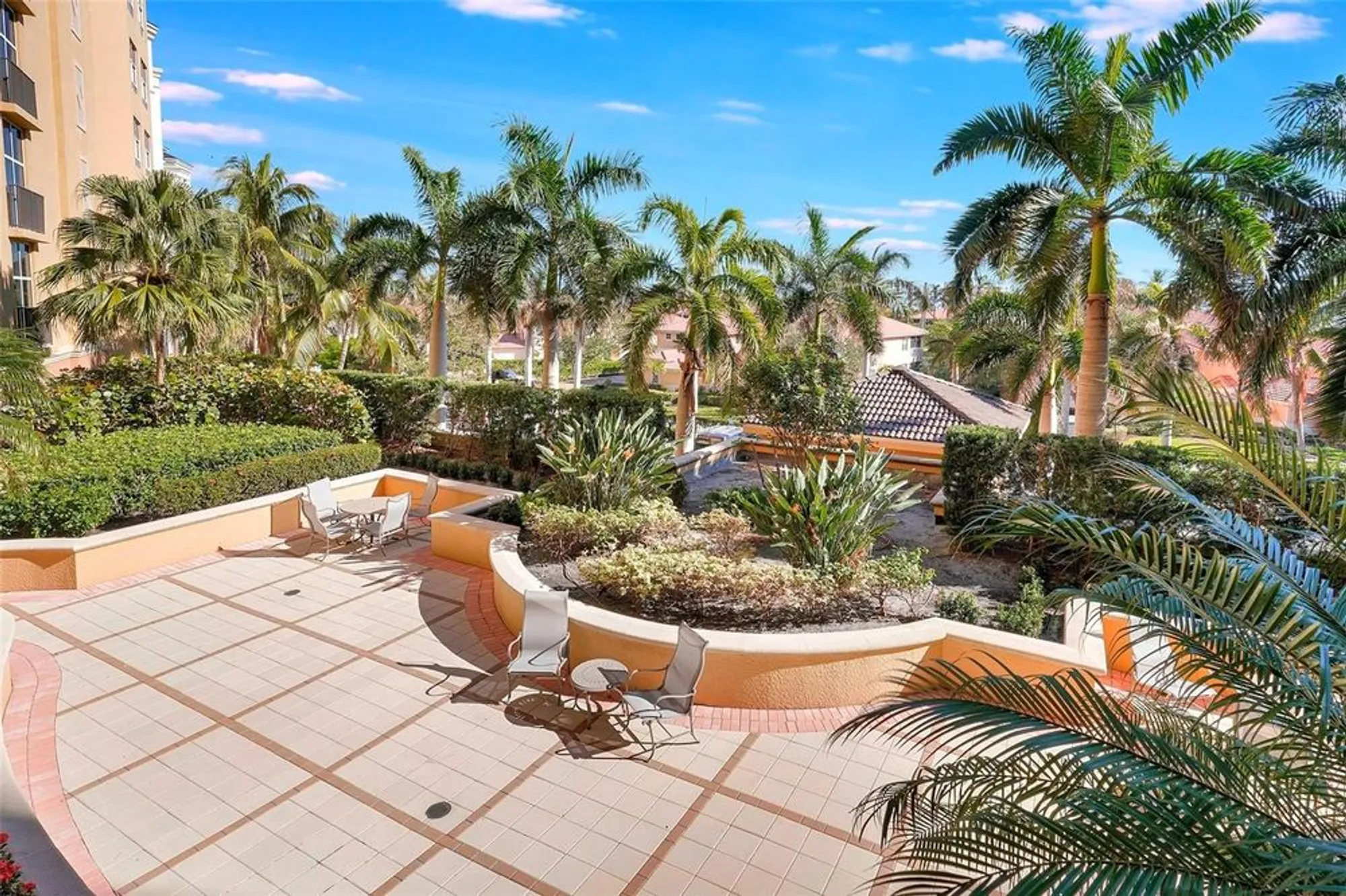 Property Slideshow image 47 of 71 | 3321 sunset key cir 204, Punta Gorda, FL, 33955