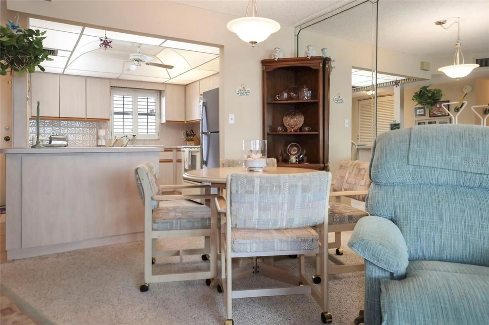 Property Slideshow image 6 of 33 | 4550 cove cir apt 1003, St Petersburg, FL, 33708