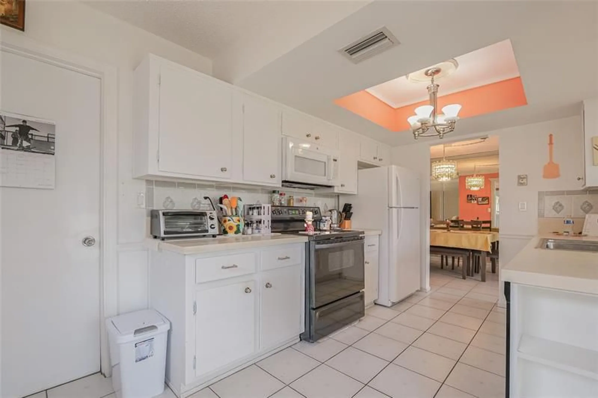 Property Slideshow image 13 of 55 | 4510 nw 45th ct, Tamarac, FL, 33319