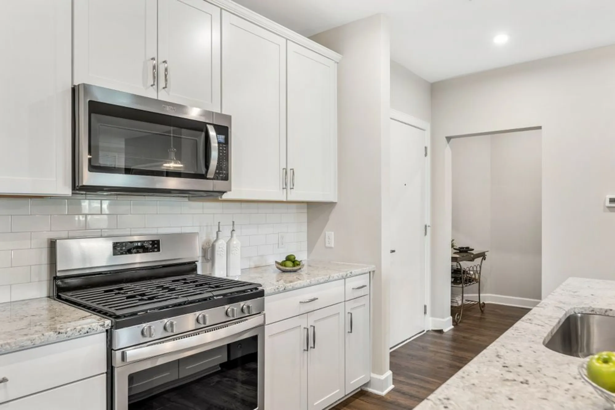 Property Slideshow image 10 of 32 | 141 saundersville rd apt 1405, Hendersonville, TN, 37075