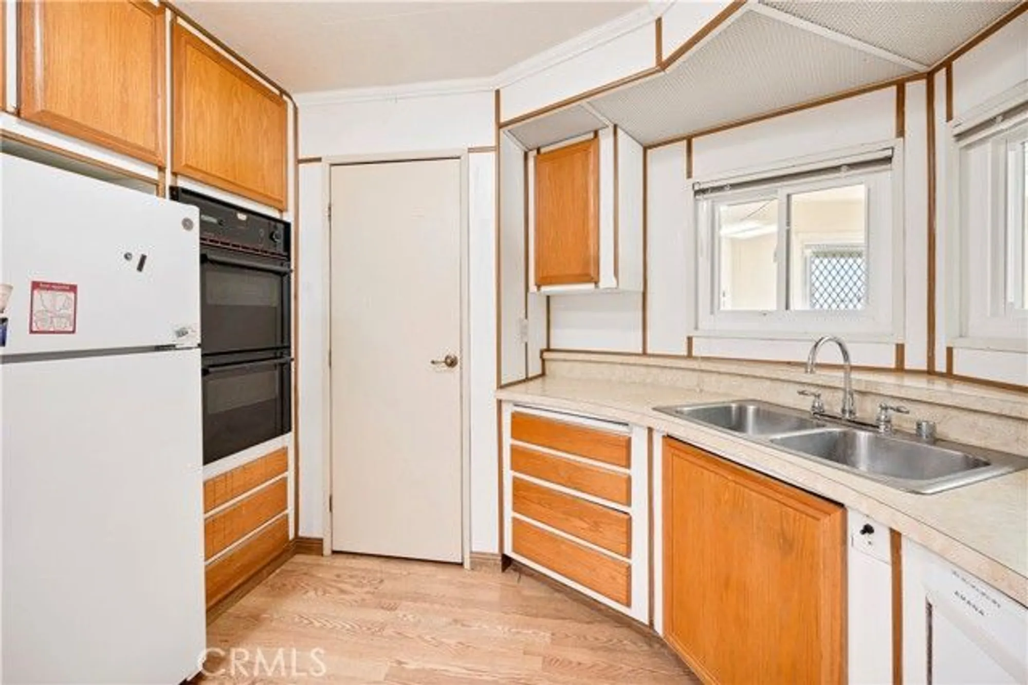 Property Slideshow image 15 of 54 | 1272 brentwood way, Hemet, CA, 92545