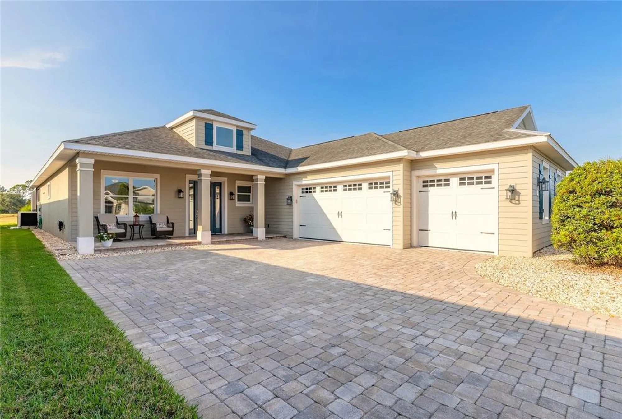 Property Slideshow image 4 of 49 | 2929 bella flore ter, New Smyrna Beach, FL, 32168