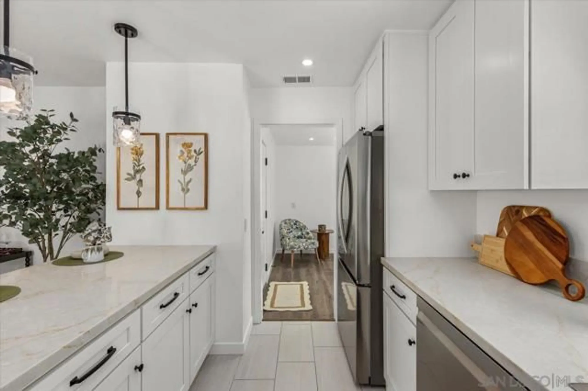 Property Slideshow image 14 of 32 | 4617 westridge dr, Oceanside, CA, 92056