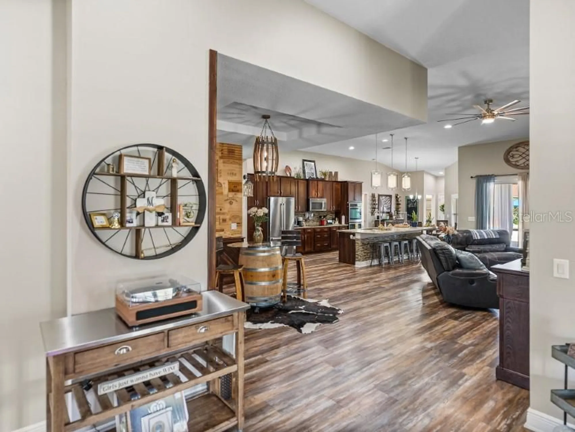 Property Slideshow image 9 of 59 | 13302 trailing moss dr, Dade City, FL, 33525