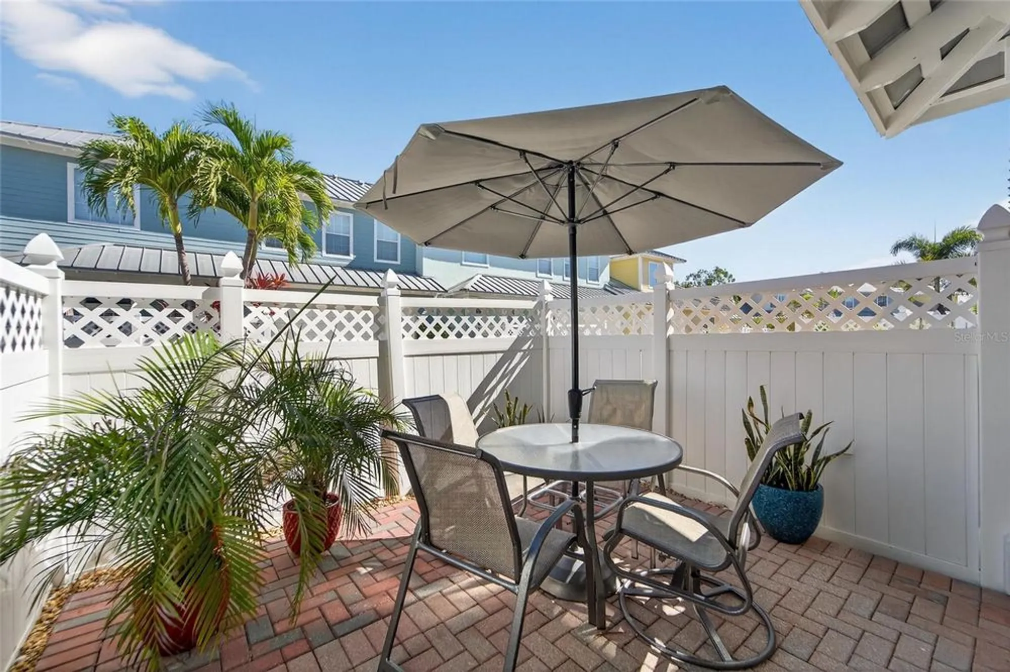 Property Slideshow image 11 of 90 | 114 aberdeen pond dr, Apollo Beach, FL, 33572