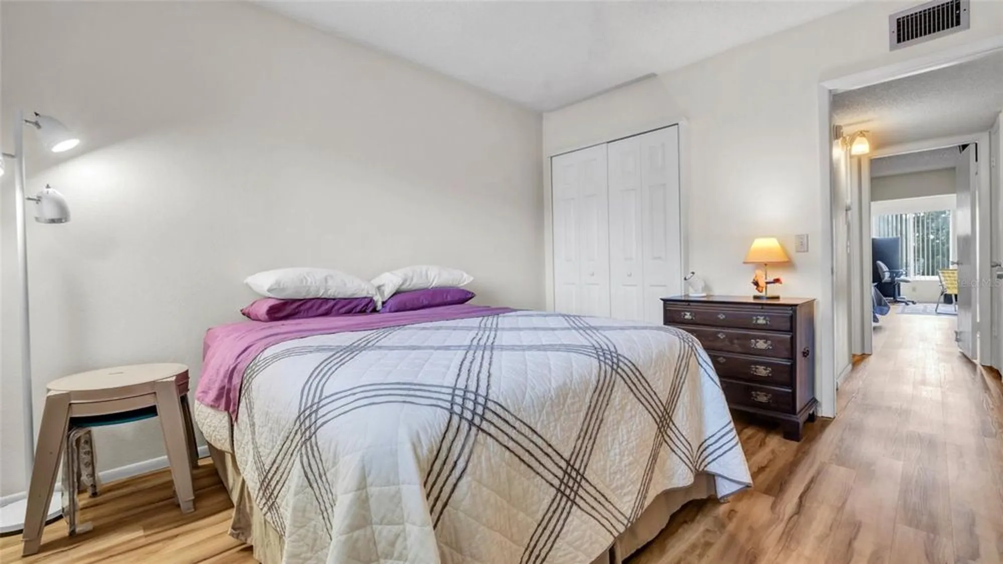 Property Slideshow image 17 of 18 | 2285 israeli dr 53, Clearwater, FL, 33763