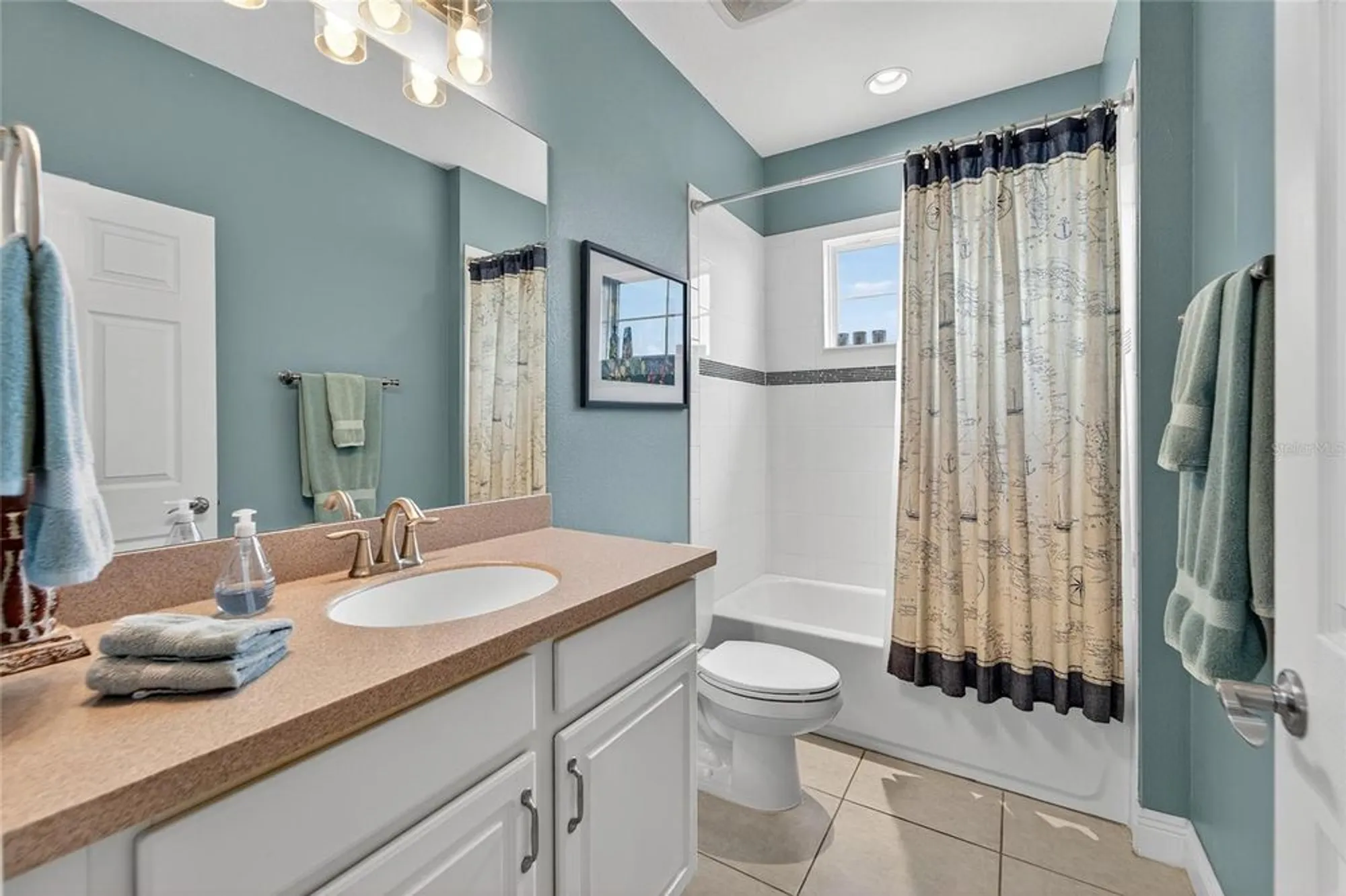 Property Slideshow image 48 of 87 | 623 winterside dr, Apollo Beach, FL, 33572