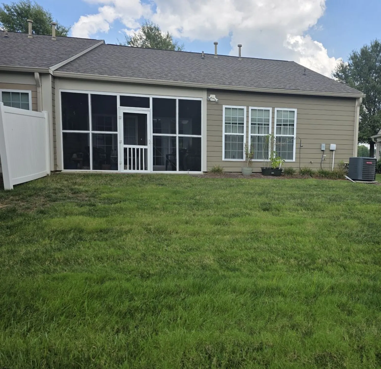 Property Slideshow image 16 of 22 | 127 old towne dr, Mount Juliet, TN, 37122