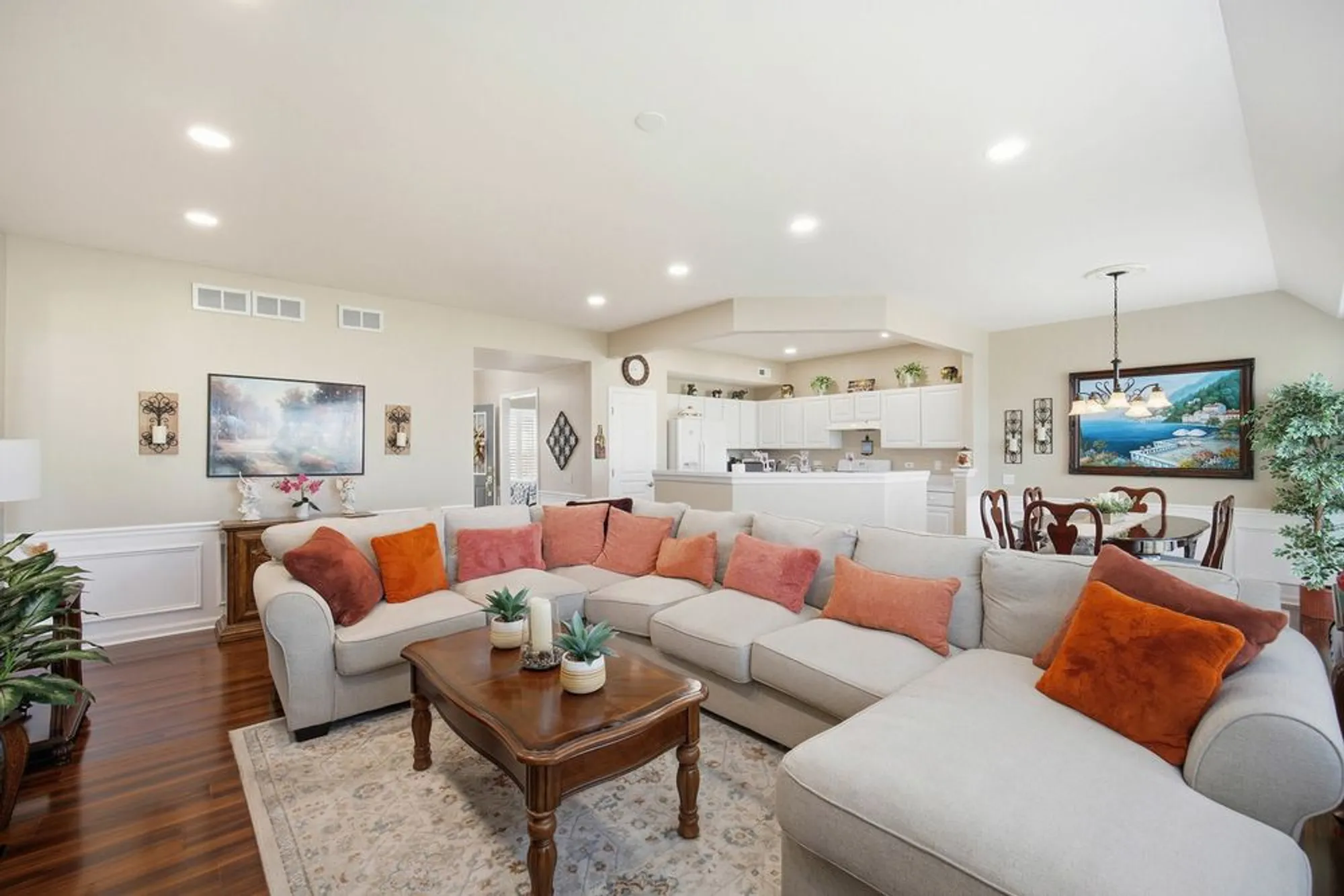 Property Slideshow image 4 of 22 | 12862 norfolk dr, Huntley, IL, 60142