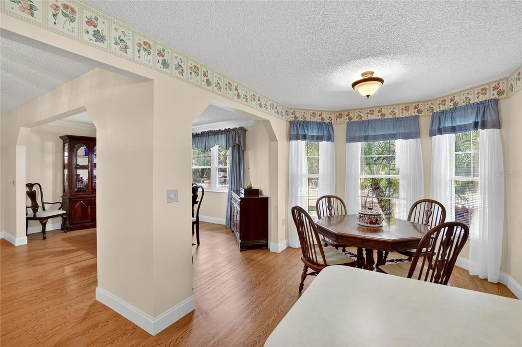 Property Slideshow image 22 of 71 | 6320 silver lakes dr, Lakeland, FL, 33810