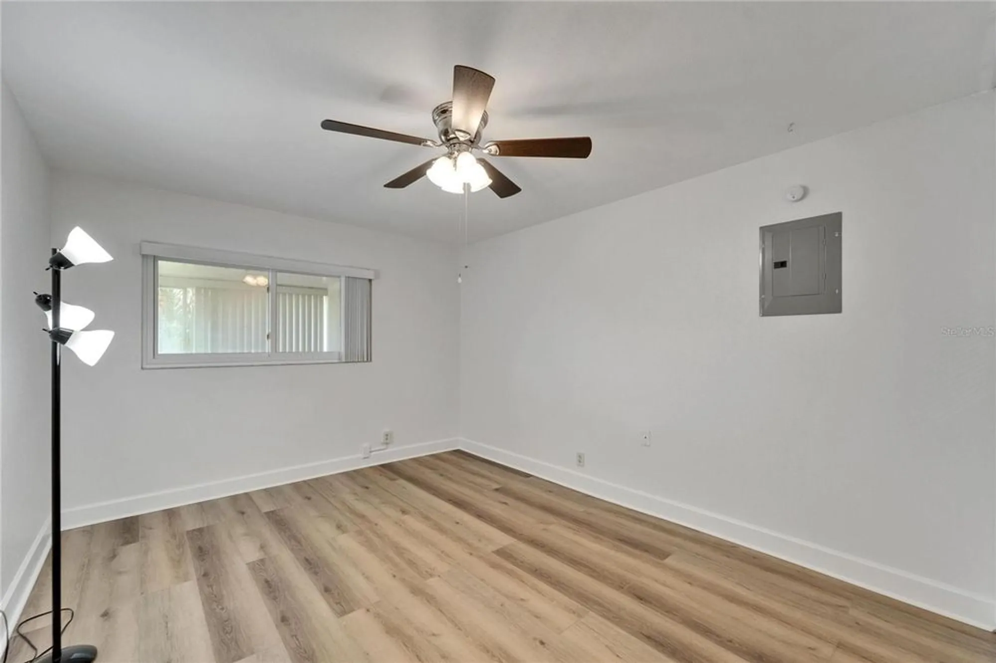 Property Slideshow image 14 of 32 | 302 andover pl s # g156, Sun City Center, FL, 33573