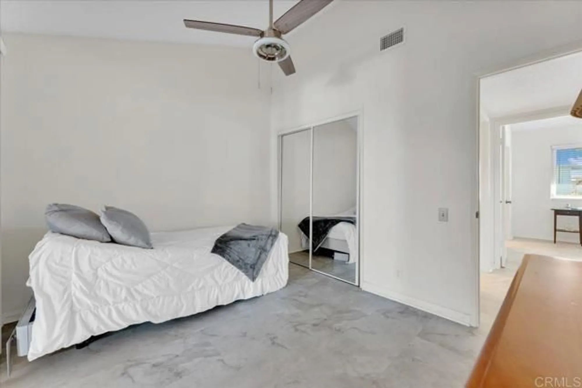 Property Slideshow image 26 of 44 | 3685 vista campana 56, Oceanside, CA, 92057