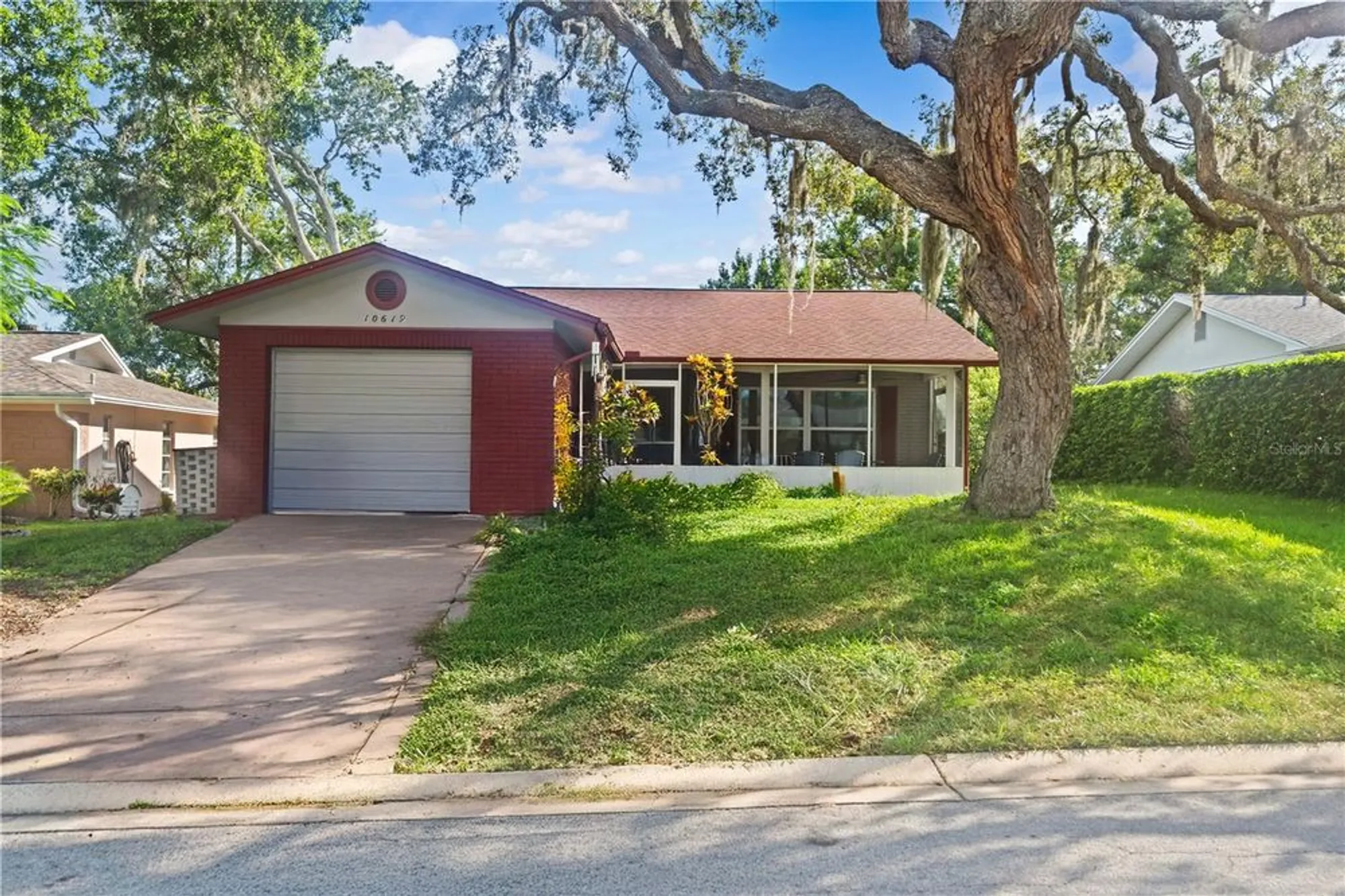 Property Slideshow image 2 of 48 | 10619 mira vista dr, Port Richey, FL, 34668