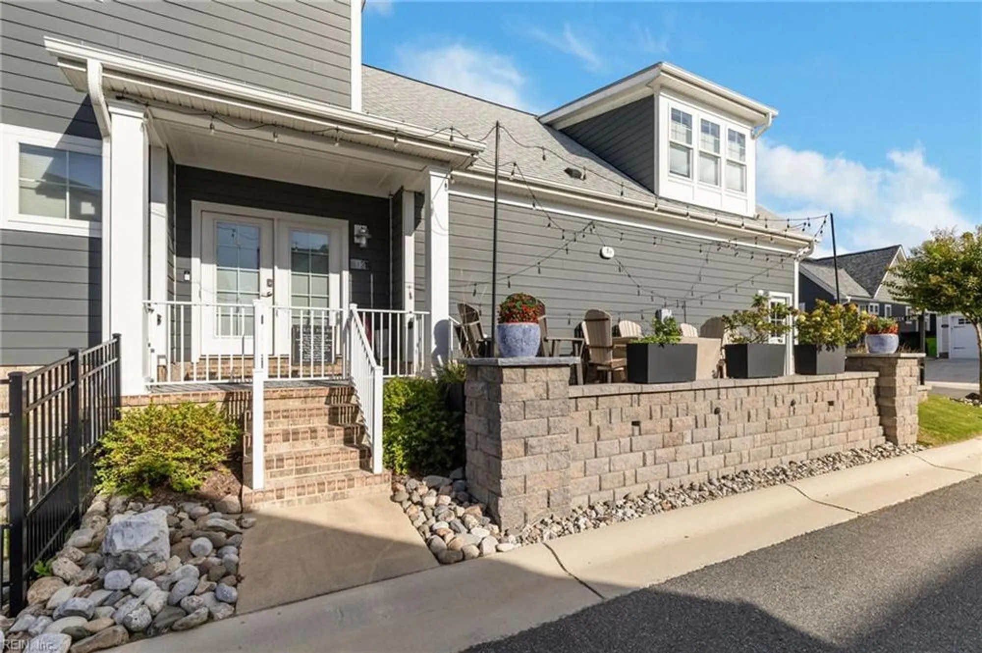 Property Slideshow image 2 of 50 | 116 creek ln, Suffolk, VA, 23435
