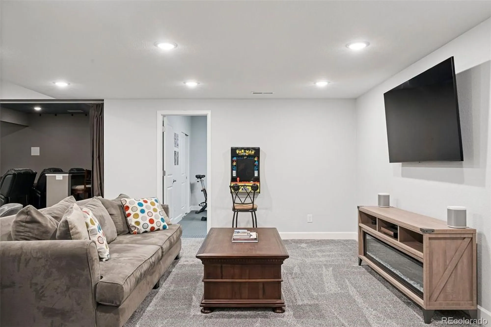 Property Slideshow image 28 of 50 | 532 woodroot cir, Castle Rock, CO, 80104