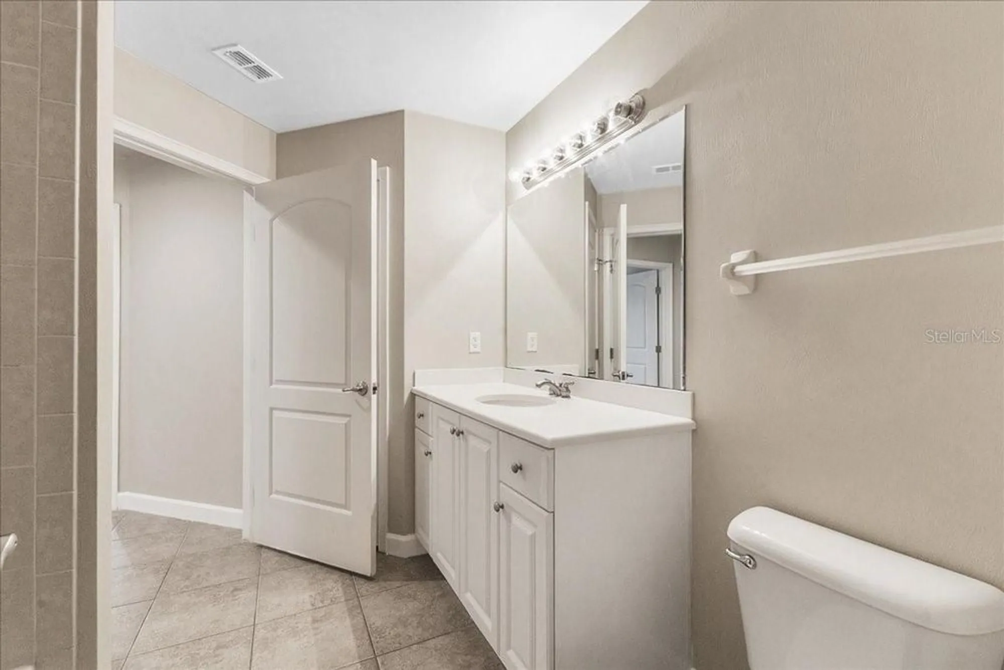 Property Slideshow image 26 of 47 | 424 luna bella ln 432, New Smyrna Beach, FL, 32168