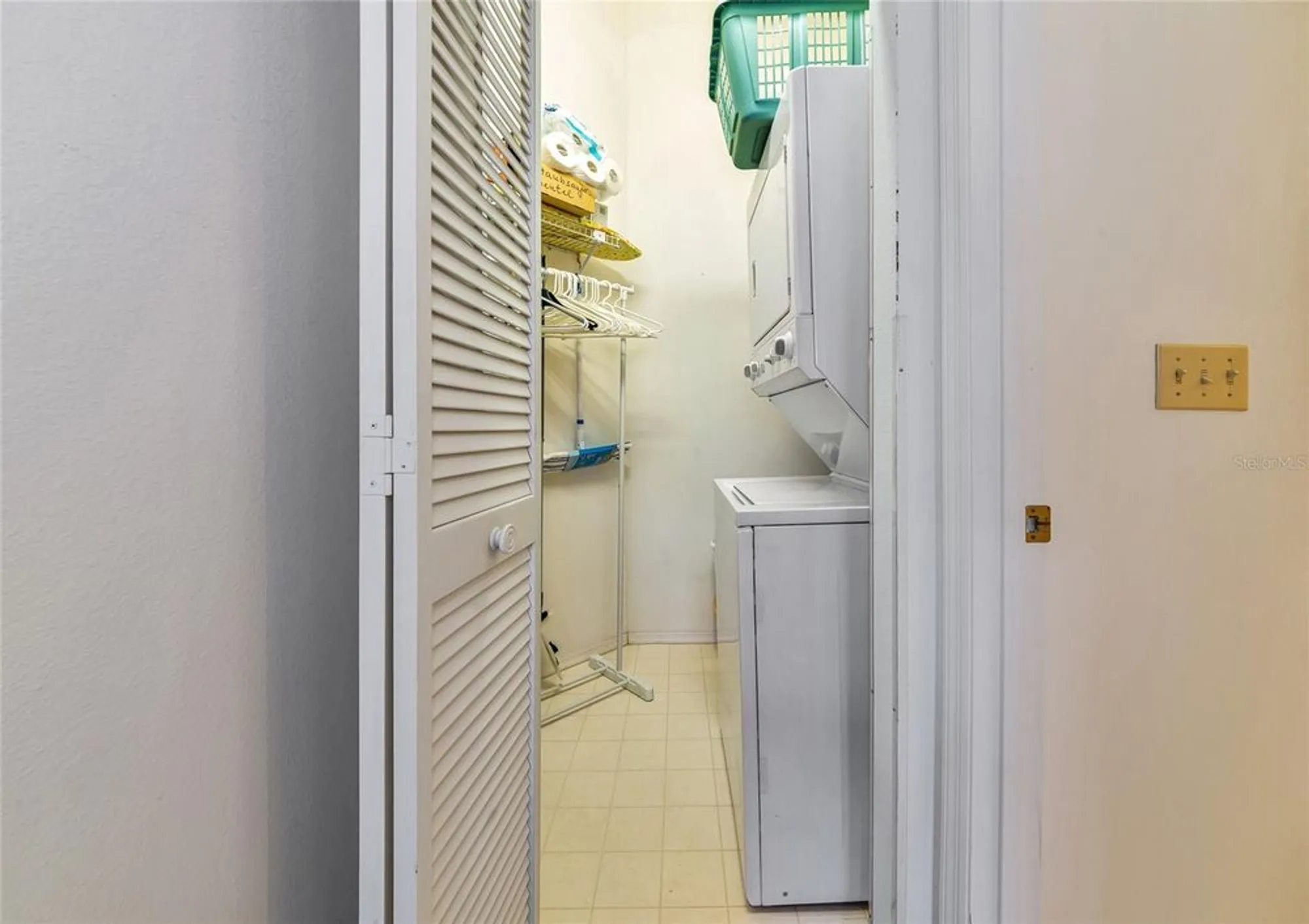 Property Slideshow image 20 of 62 | 1316 perico point cir, Bradenton, FL, 34209