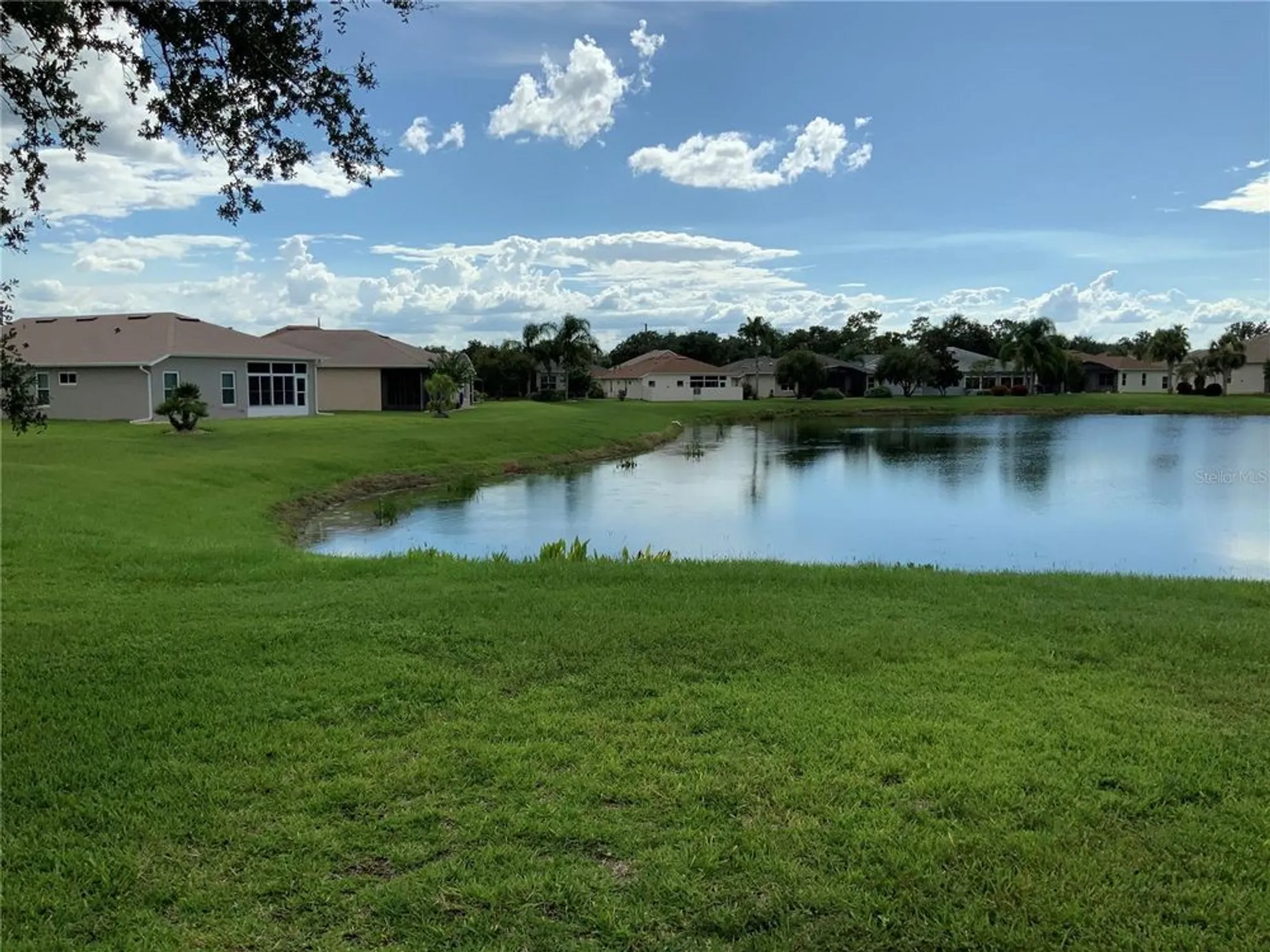 Property Slideshow image 21 of 26 | 27123 nostalgia dr, Leesburg, FL, 34748