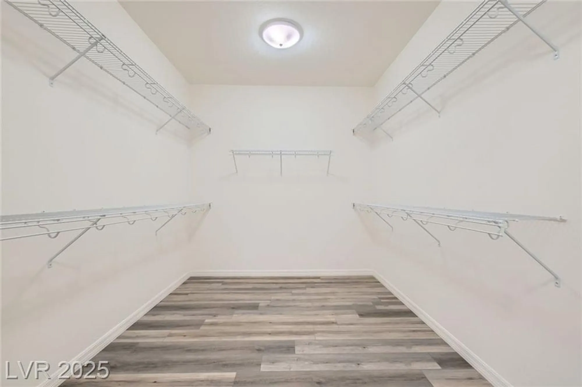Property Slideshow image 16 of 33 | 3220 flinthead dr, North Las Vegas, NV, 89084