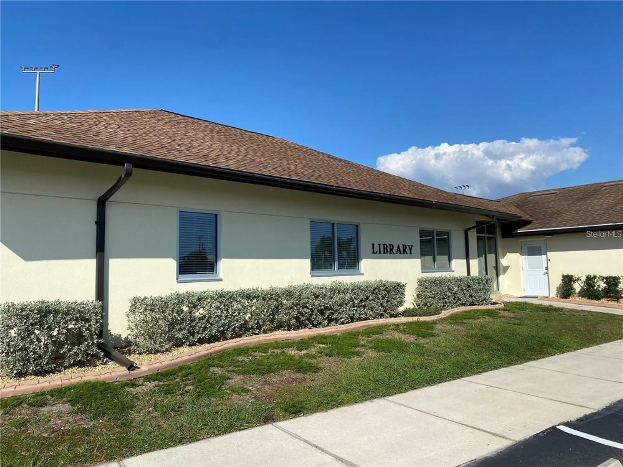 Property Slideshow image 24 of 25 | 1735 council dr, Sun City Center, FL, 33573