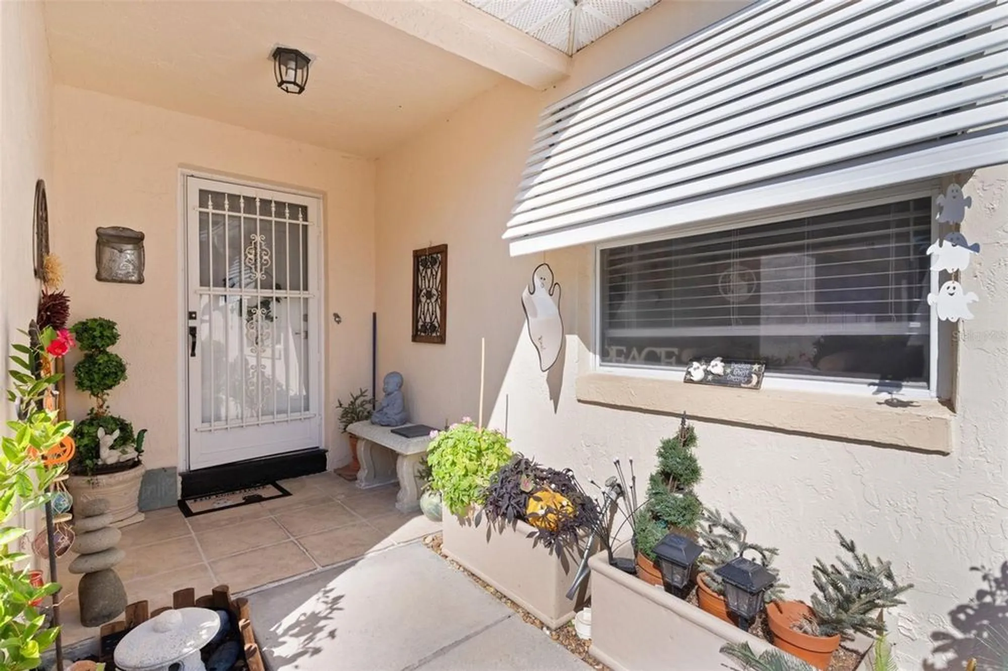 Property Slideshow image 1 of 53 | 1025 avalon ave, Lady Lake, FL, 32159