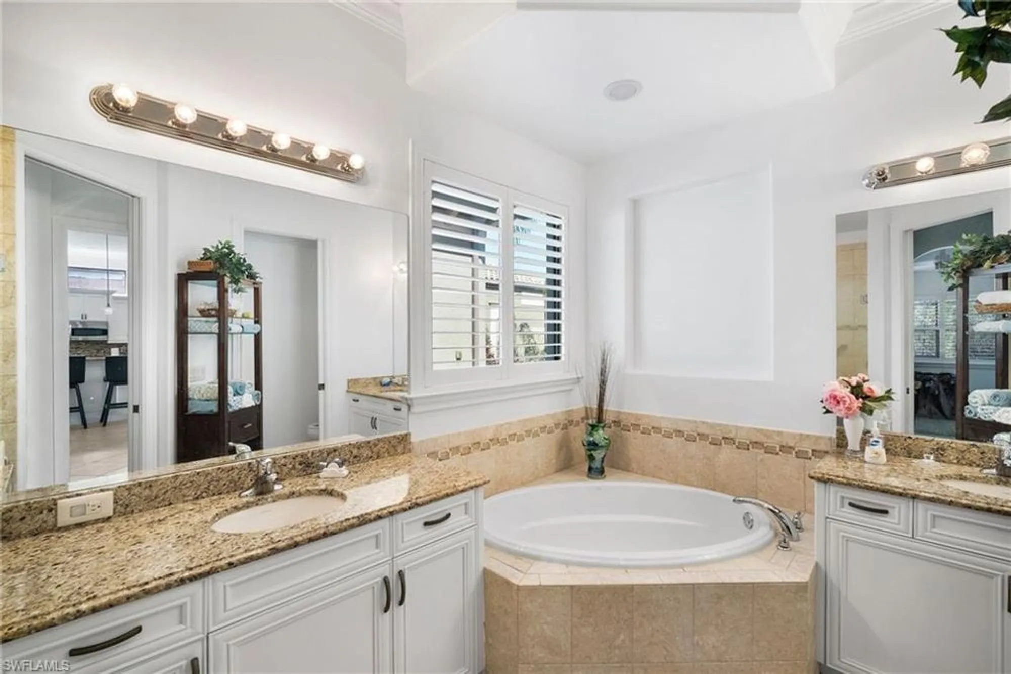 Property Slideshow image 14 of 49 | 8326 adelio ln, Fort Myers, FL, 33912