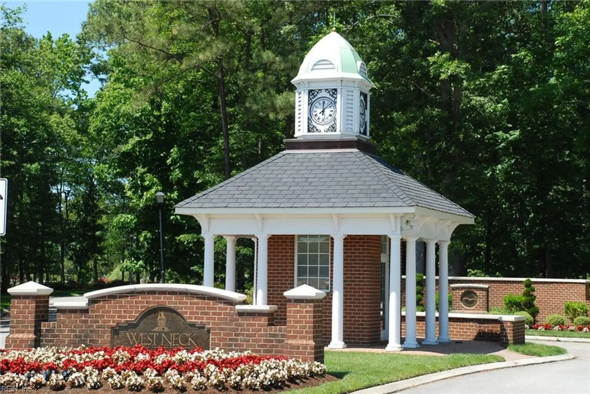 Property Slideshow image 46 of 49 | 3008 looking glass ct, Virginia Beach, VA, 23456