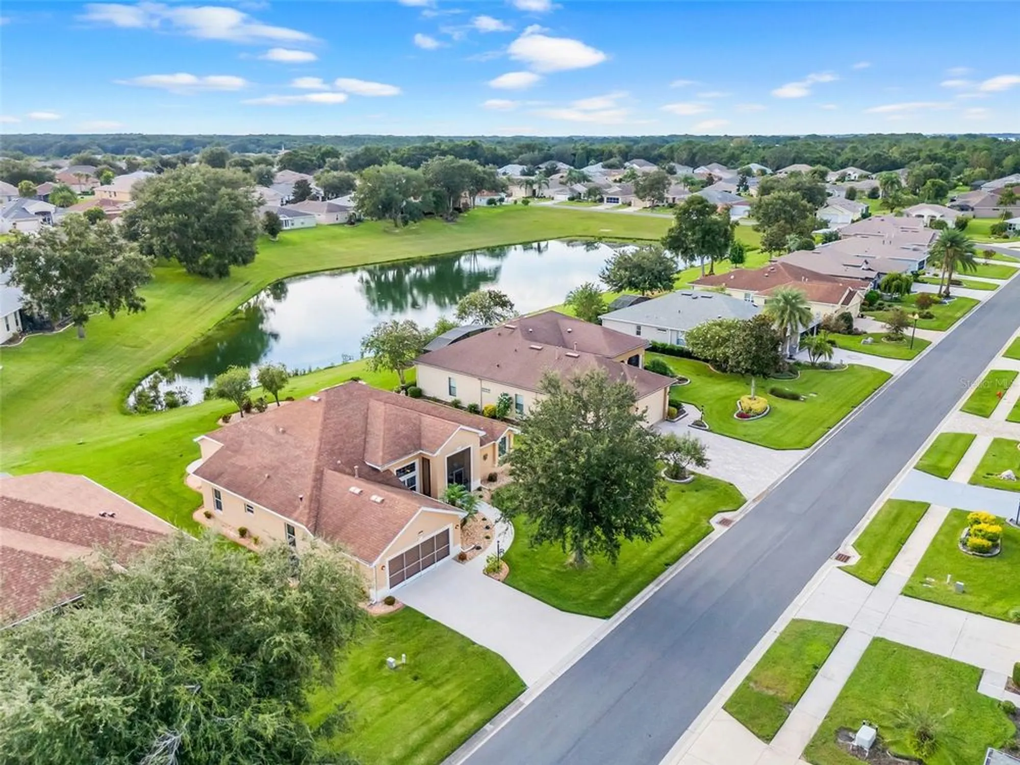 Property Slideshow image 4 of 40 | 27303 stoney brook dr, Leesburg, FL, 34748