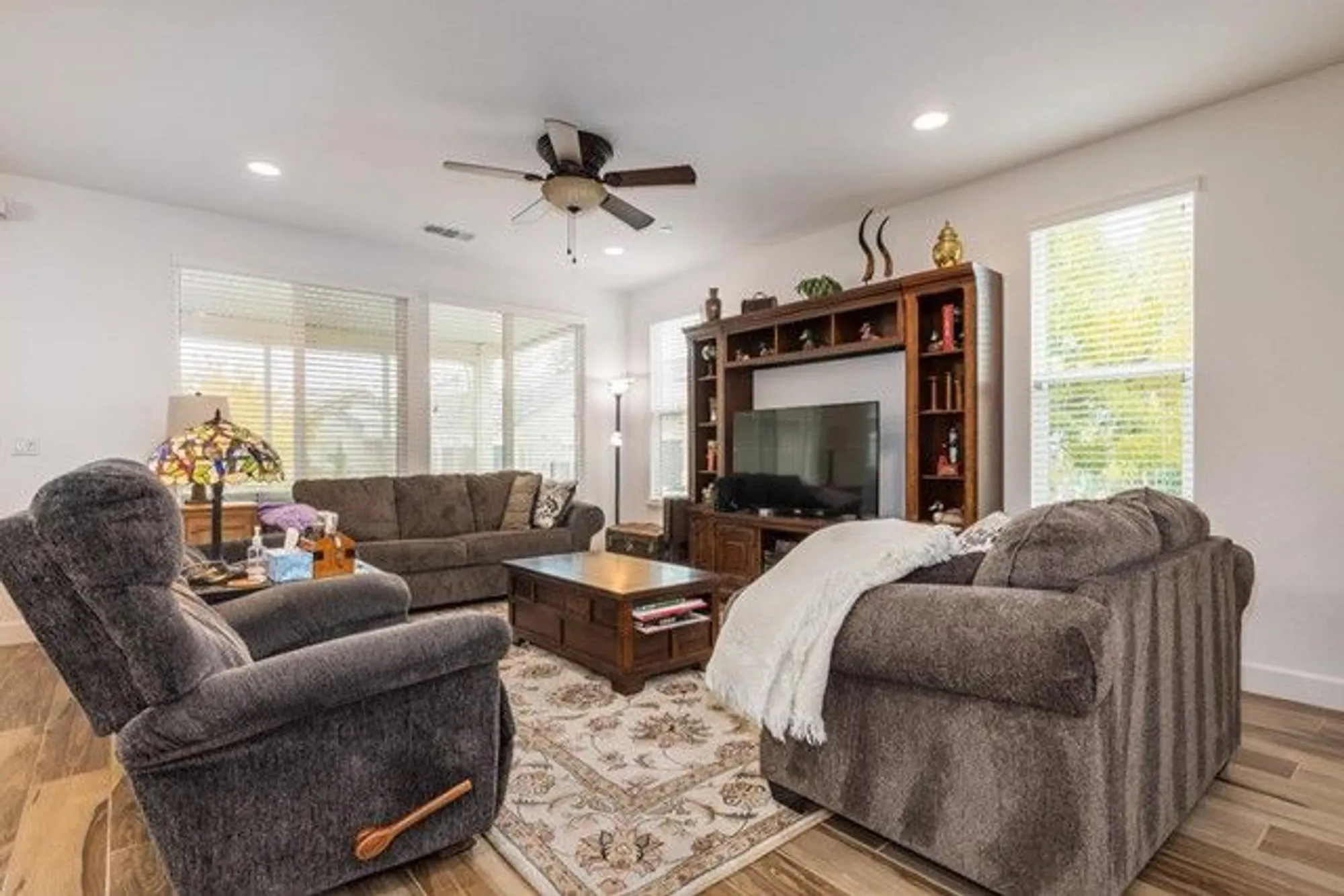 Property Slideshow image 10 of 32 | 790 osprey ridge dr, Rio Vista, CA, 94571
