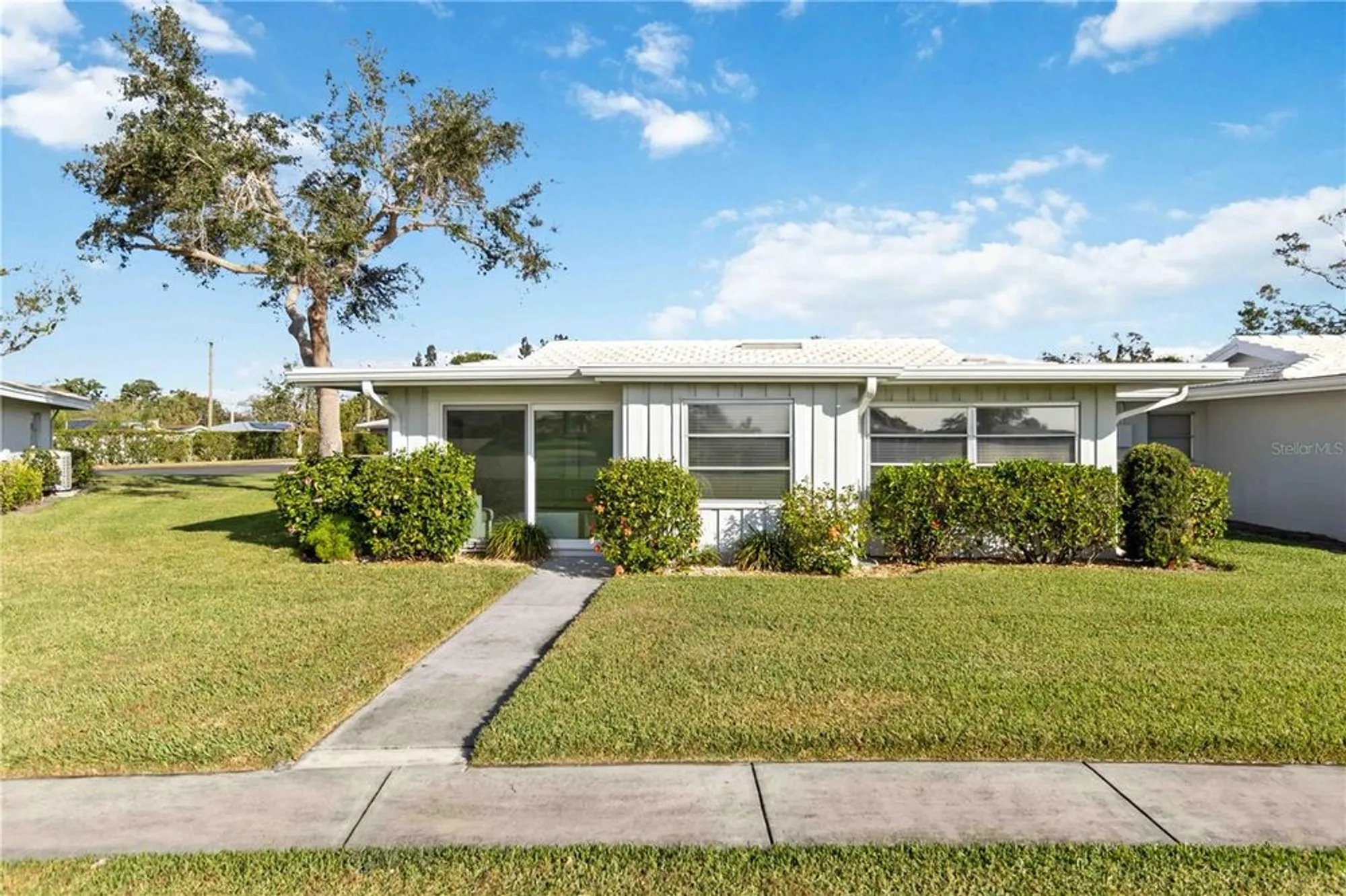 Property Slideshow image 49 of 66 | 3220 southfield ln 810, Sarasota, FL, 34239