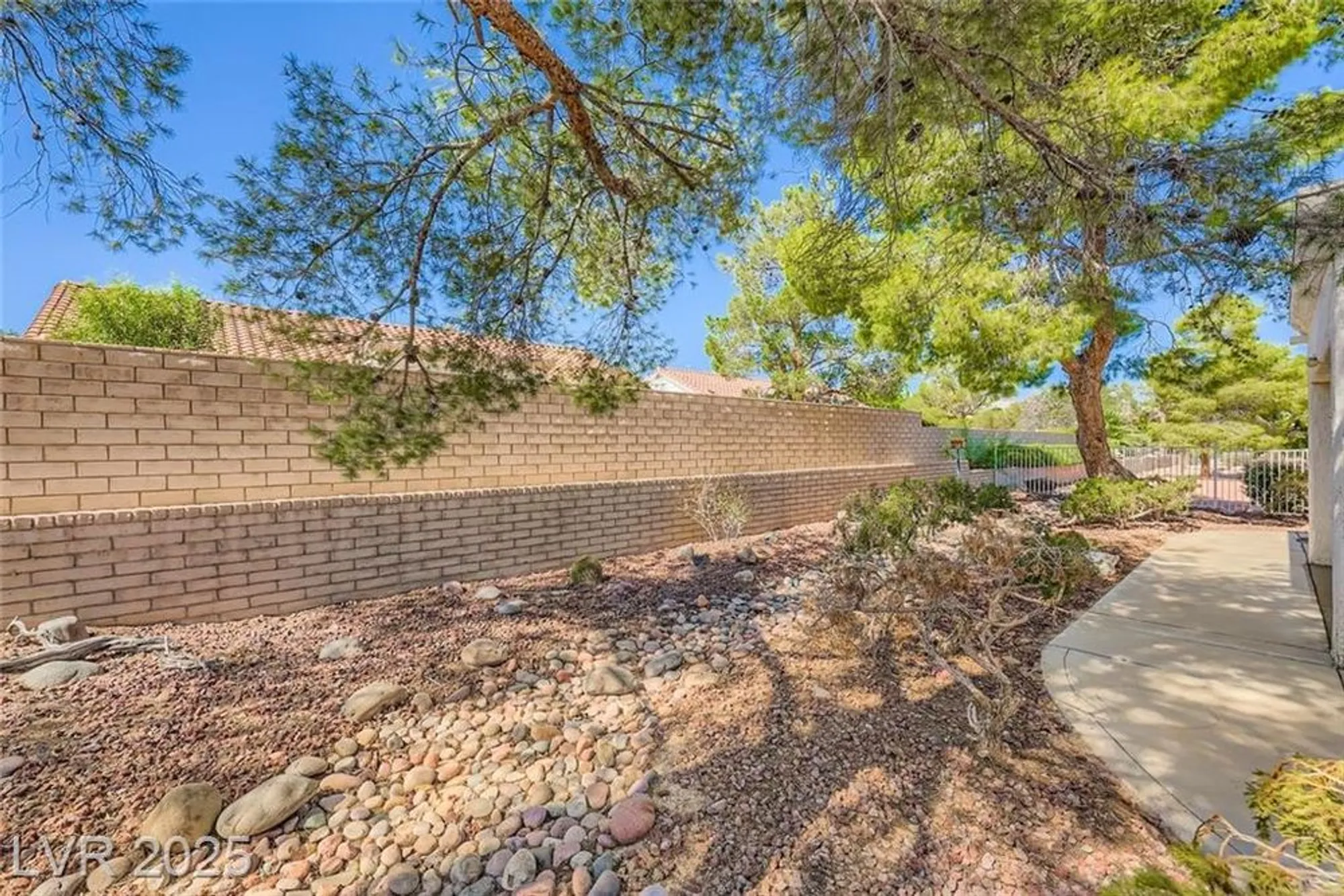 Property Slideshow image 28 of 29 | 2517 desert butte dr, Las Vegas, NV, 89134