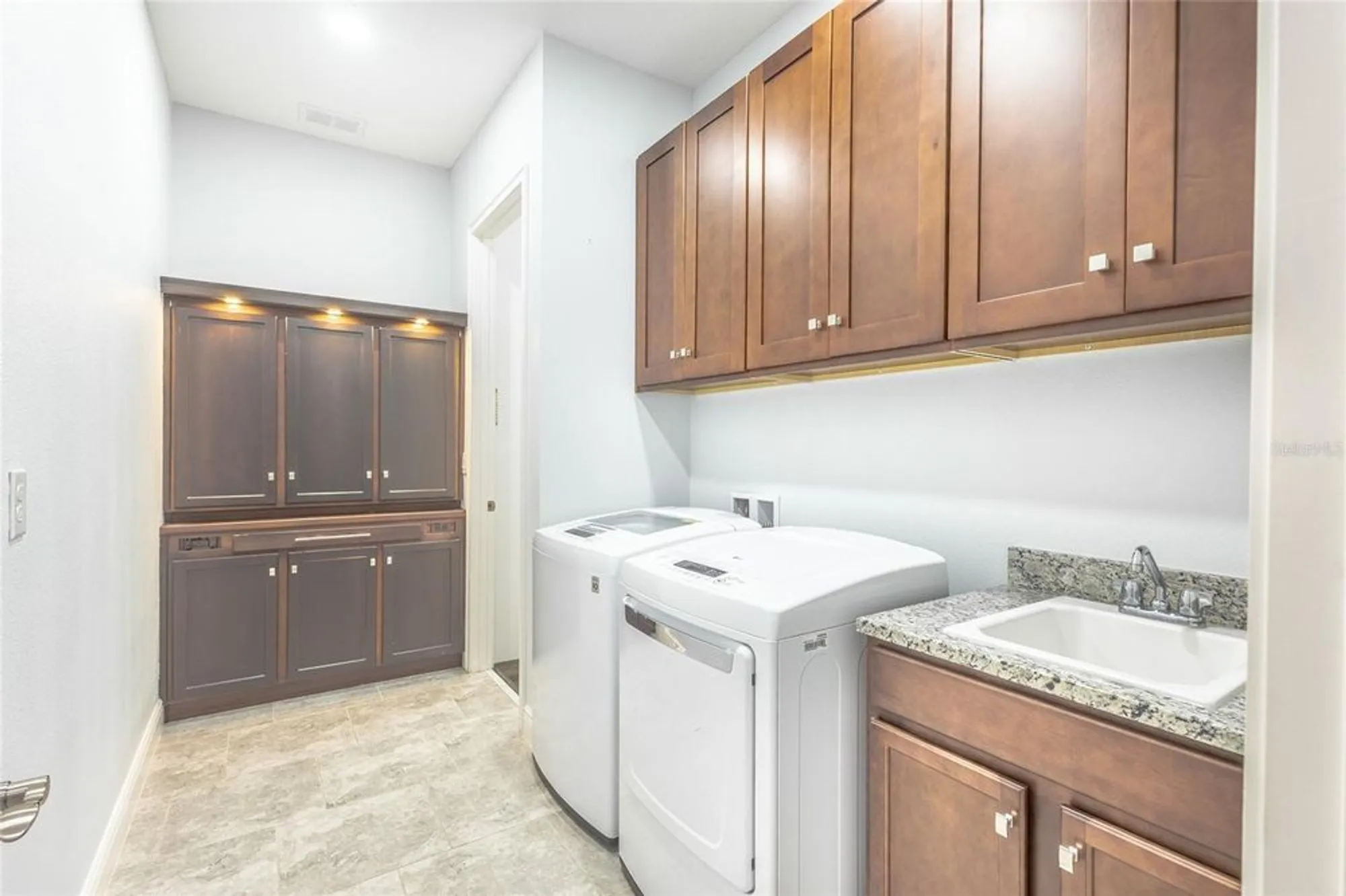 Property Slideshow image 14 of 74 | 2460 promenade dr, Saint Cloud, FL, 34772