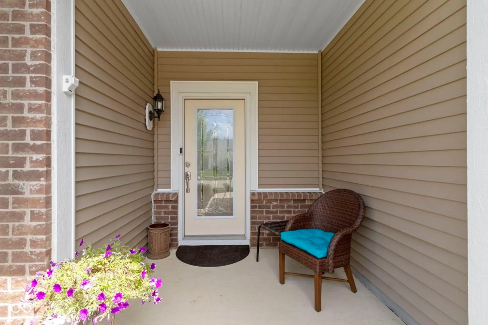 Property Slideshow image 5 of 44 | 16284 loire valley dr, Fishers, IN, 46037