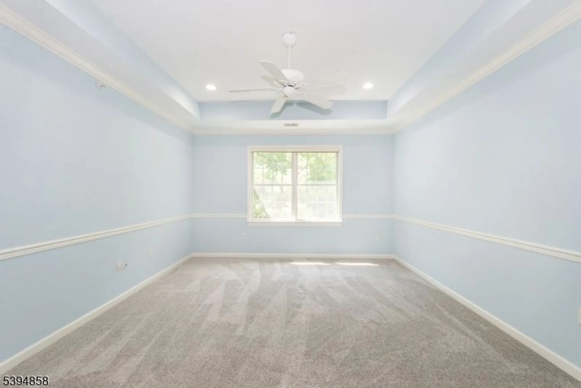 Property Slideshow image 13 of 20 | 29 ridgeview ln, Mount Arlington, NJ, 07856