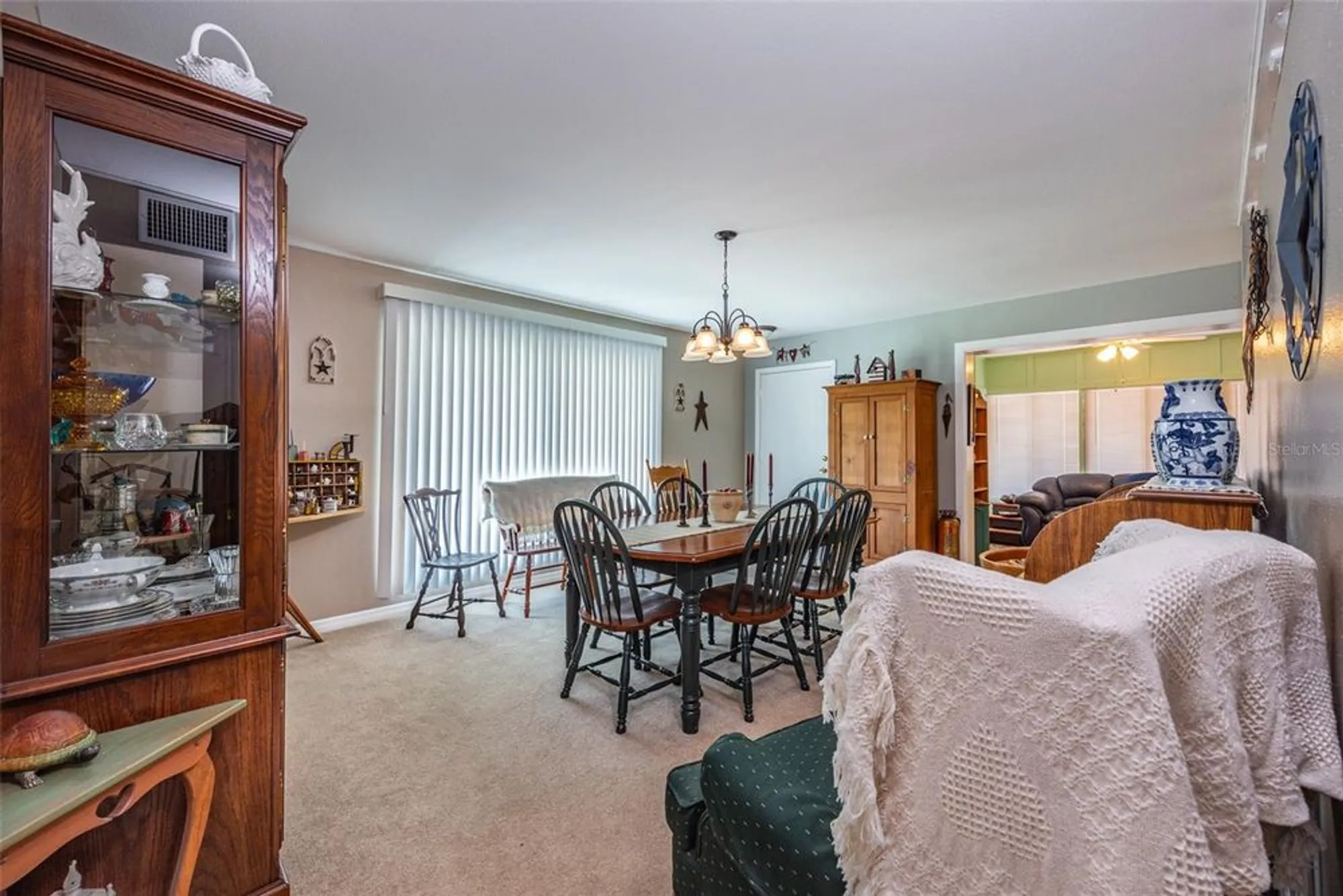 Property Slideshow image 10 of 24 | 906 hacienda dr, Sun City Center, FL, 33573