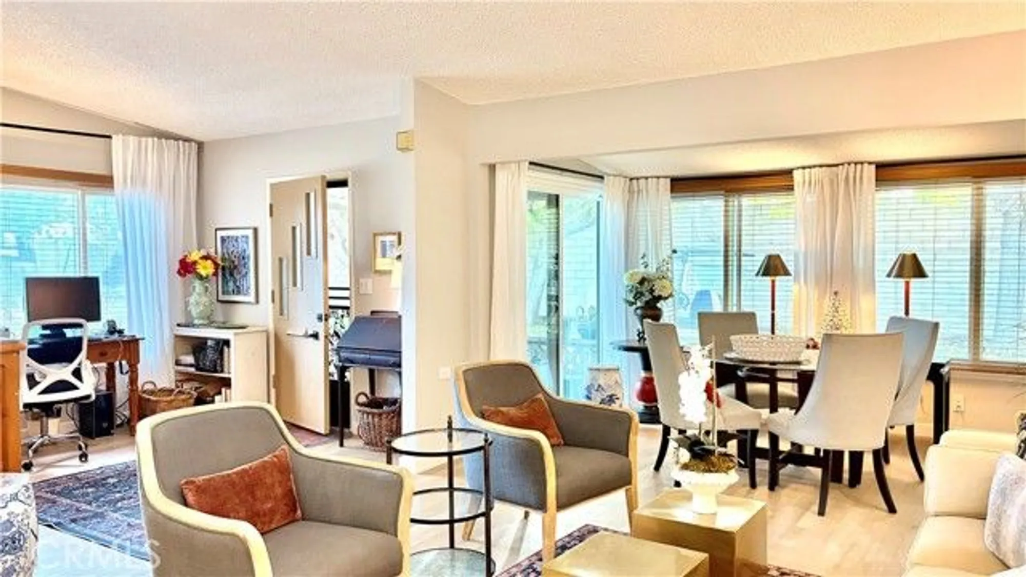 Property Slideshow image 7 of 11 | 13361 el dorado dr apt 201a, Seal Beach, CA, 90740
